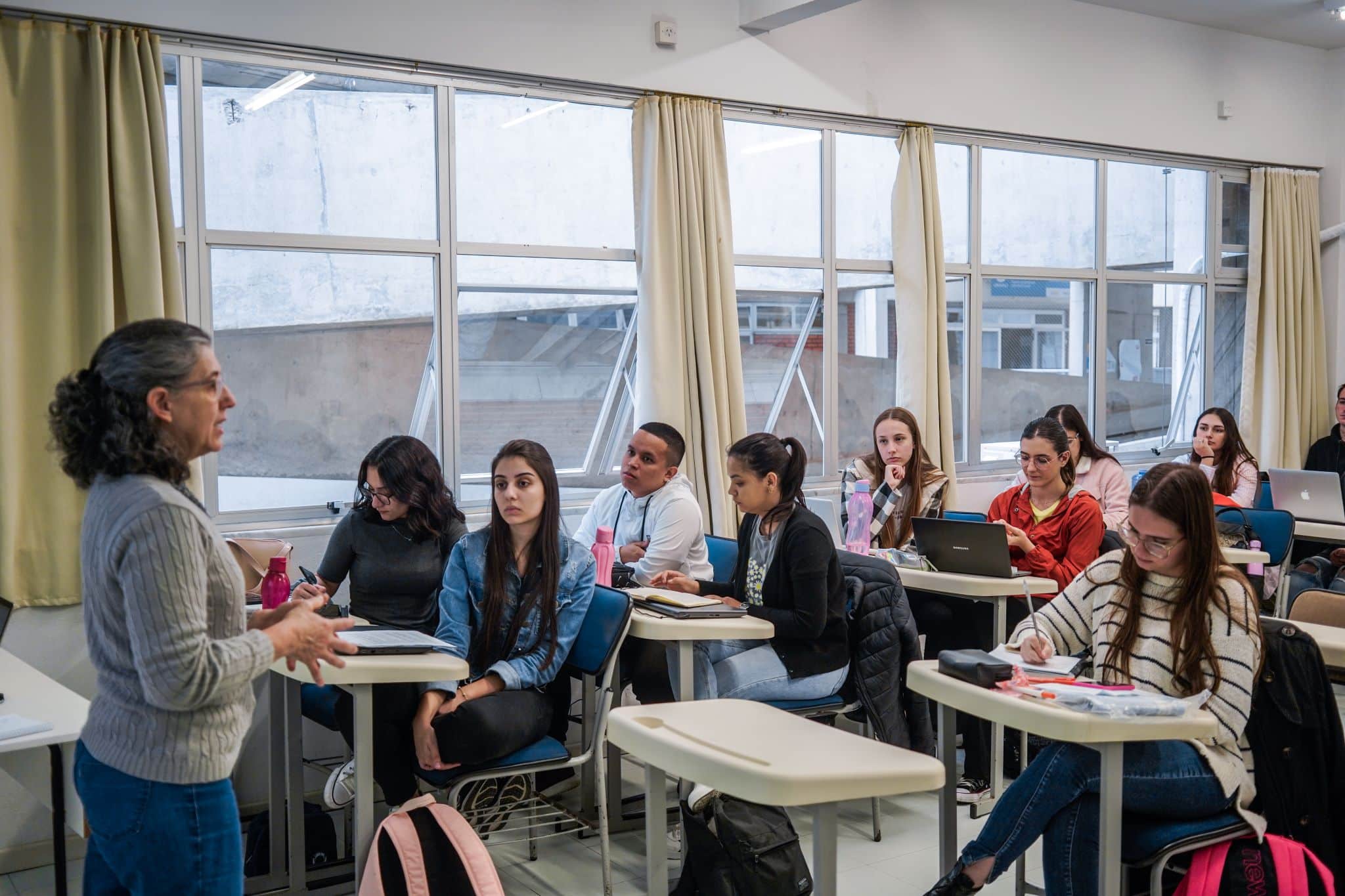 UFMG, USP, UFPR E Mais: Lista Das Faculdades Que Aceitam A Nota Do Enem ...